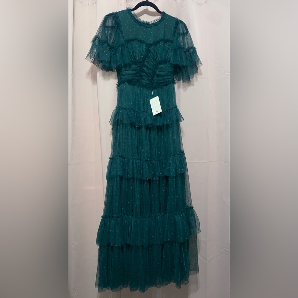 Ivy City Dress Size XS, never worn and still has the tags